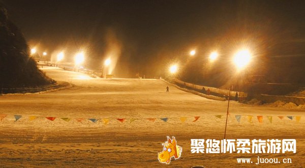 怀柔周未旅游到怀北国际滑雪场滑雪吧