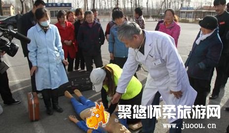 北京圣泉山景区2014年上半年安全消防演练在景区北停车场拉开序幕