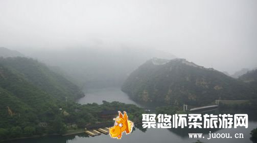 怀柔水长城避暑赏雨两相宜