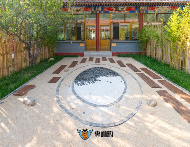 怀柔不光是吃吃喝喝,还有一个20000平米的彩弹射击场能嗨玩夏天