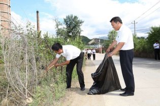 清洁环境卫生 共建美丽家园