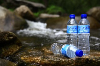 水长城高品质天然山泉水上市
