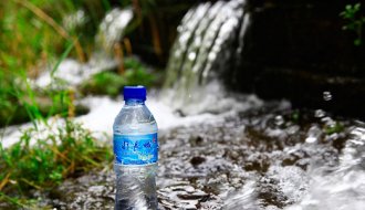 水长城高品质天然山泉水上市