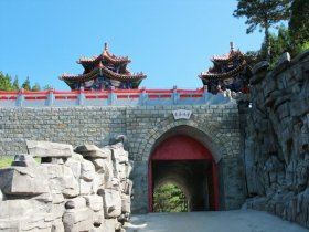 圣泉山景区景点--钟鼓楼