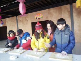 韩国小学生到圣泉山景区体验社会大课堂活动啦