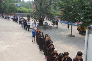 北京圣泉寺高考祈福法会放生活动（组图）