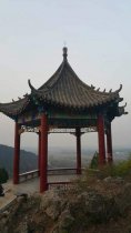 圣泉山凉亭迎清风
