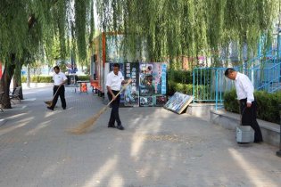 雁栖湖第二党支部开展“党员活动日” 推进“两学一做”学习教育